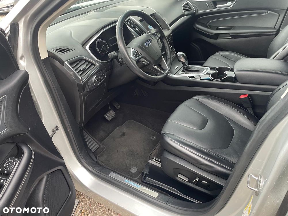 Ford Edge - 12