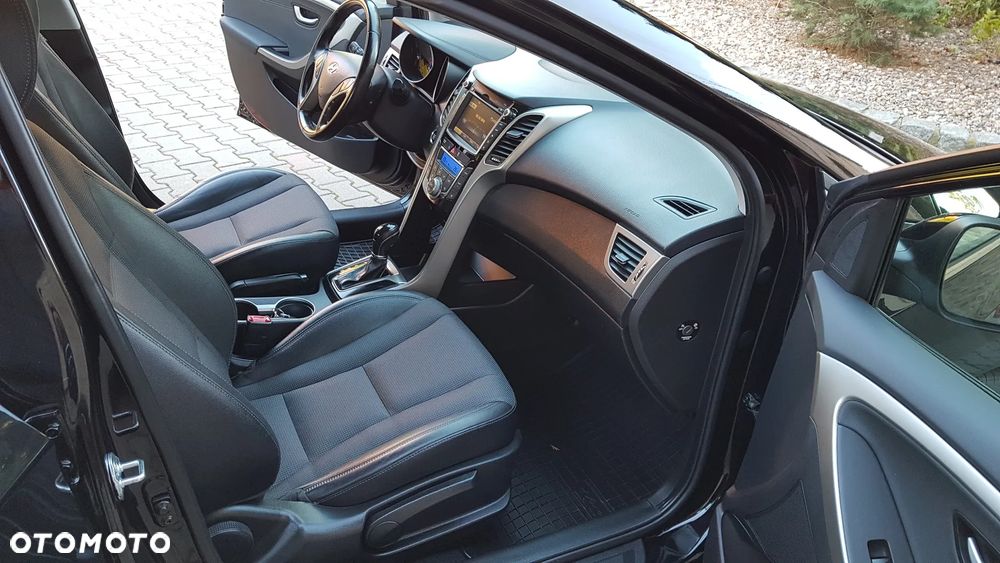 Hyundai i30 1.6 CRDi Premium - 38