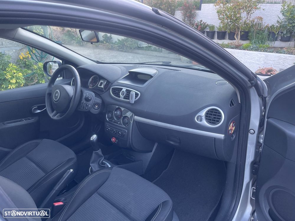 Renault Clio 1.5 dCi 90 FAP Luxe - 8