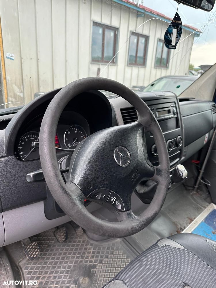 Dezmembram Mercedes Sprinter W906 318cdi 2008 3.0cdi - 7