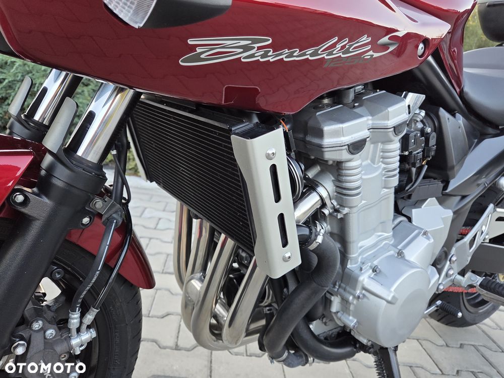 Suzuki Bandit - 30