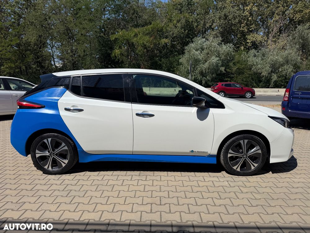 Nissan LEAF - 3