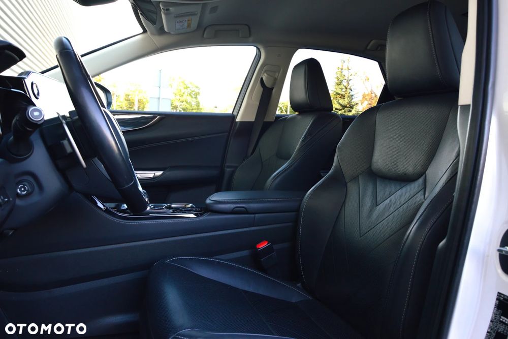 Lexus NX 350h Omotenashi AWD - 14