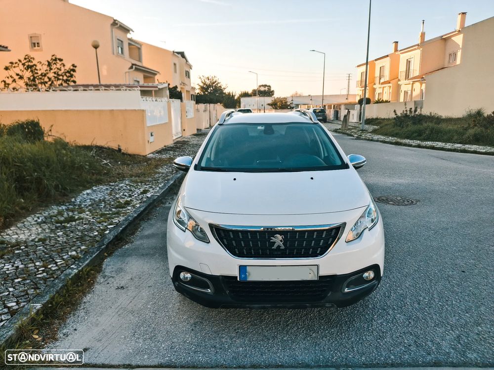 Peugeot 2008 1.2 PureTech Style - 3