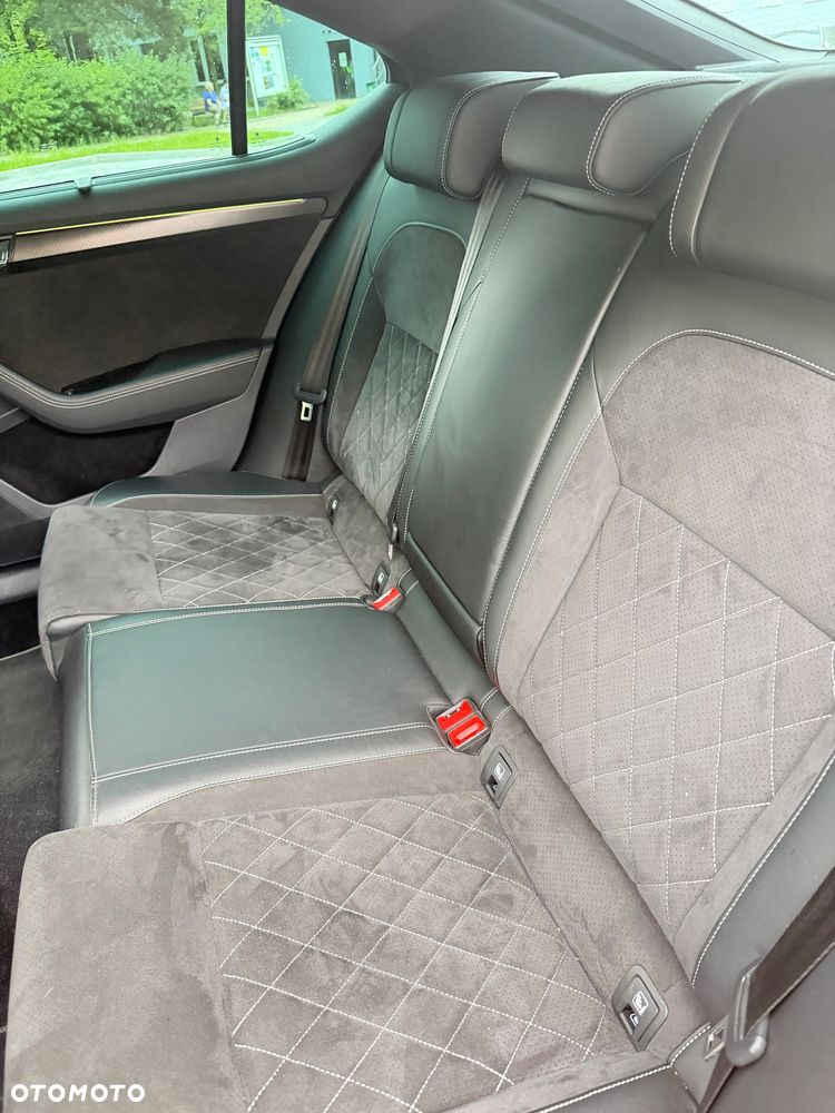 Skoda Superb 2.0 TSI Sportline DSG - 11