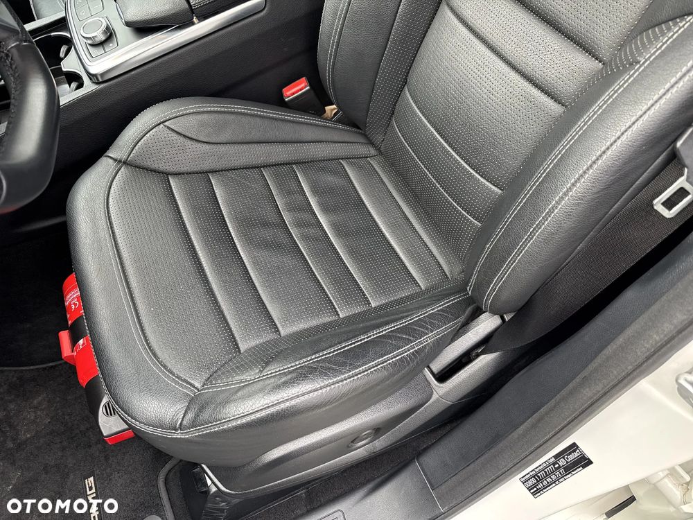 Mercedes-Benz ML 63 AMG 4Matic AMG SPEEDSHIFT 7G-TRONIC - 17