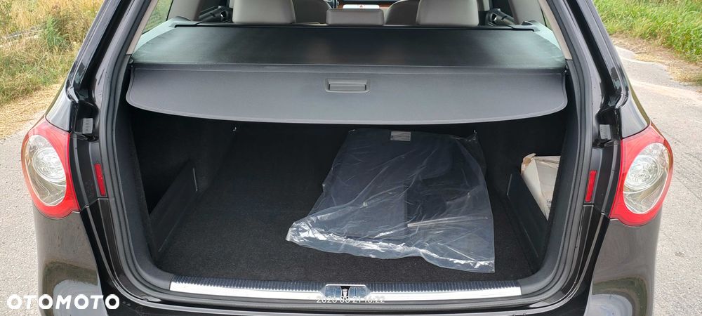 Volkswagen Passat Variant - 8