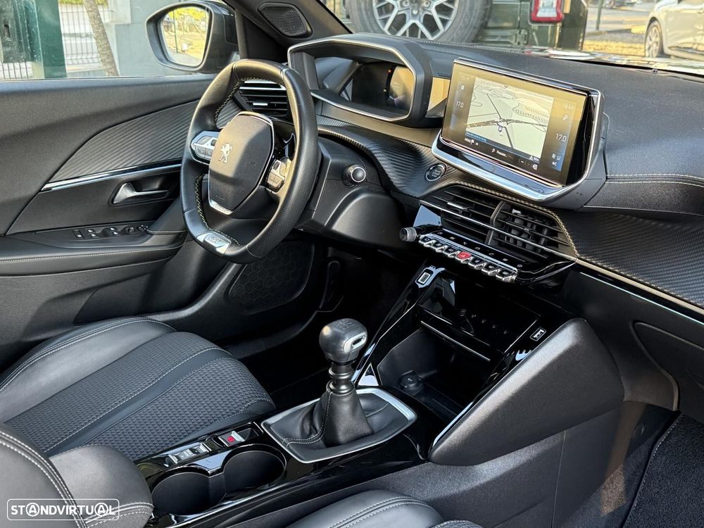 Peugeot 2008 1.2 PureTech GT - 43