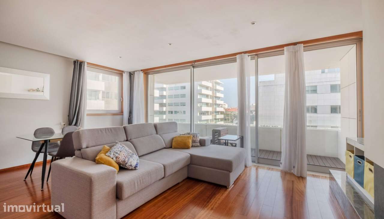 Apartamento com vistas mar para arrendamento em Leça da Palmeira - Grande imagem: 2/10