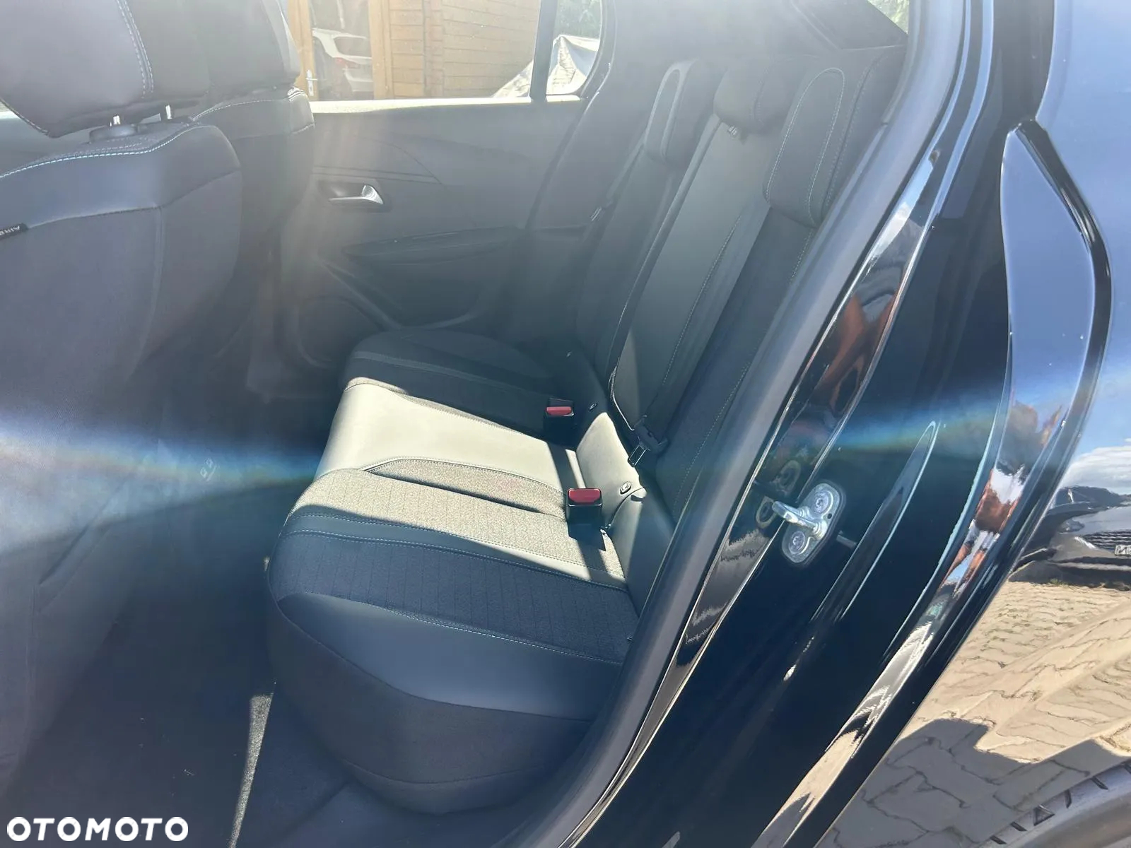 Peugeot 208 PureTech 100 Style - 18