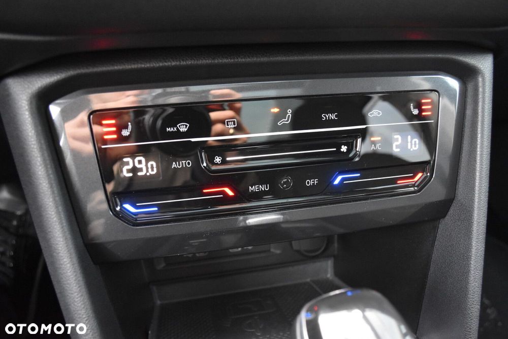 Volkswagen Tiguan 1.5 TSI EVO Elegance DSG - 25