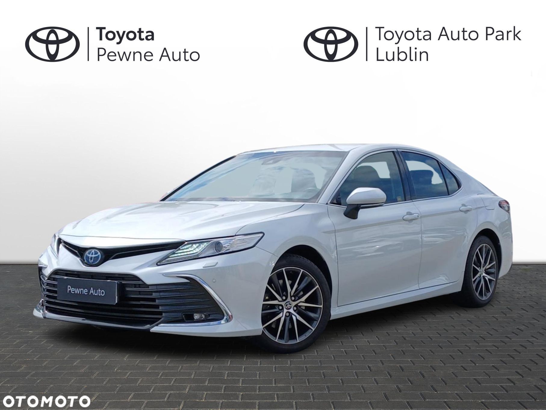 Toyota Camry - 1