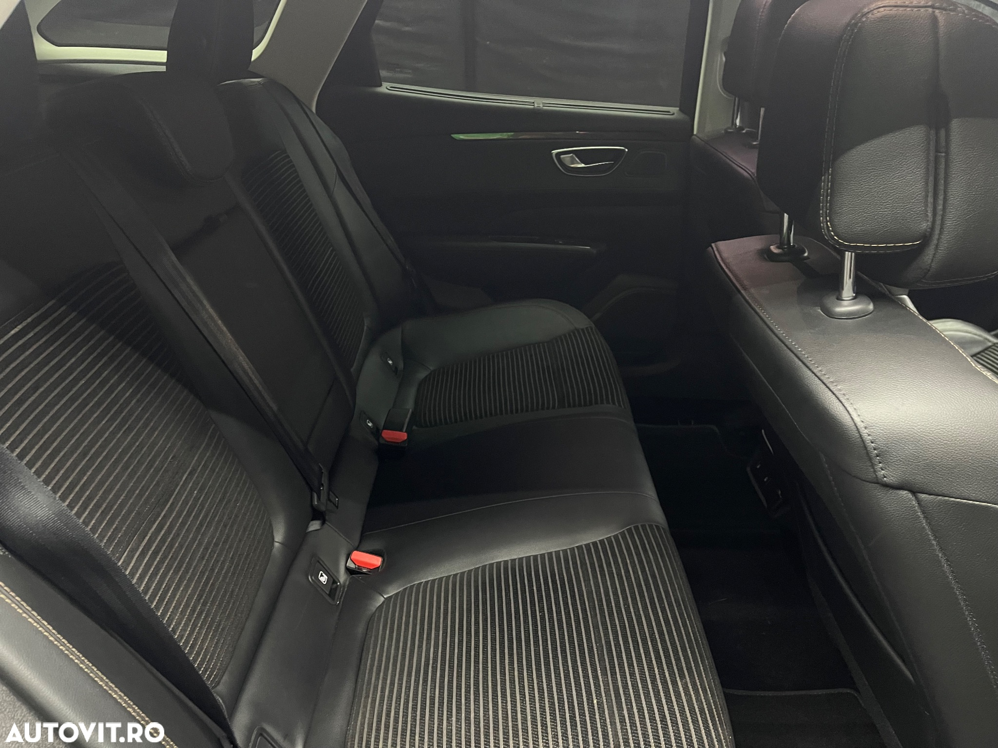 Renault Talisman Grandtour ENERGY dCi 130 INTENS - 12