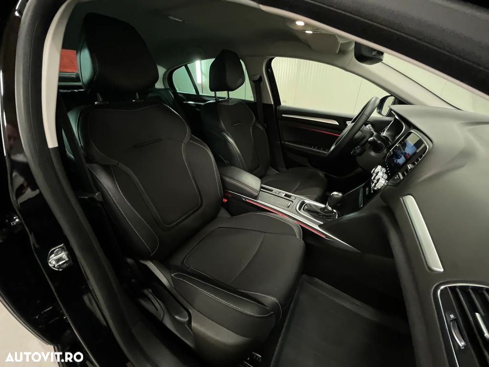 Renault Megane TCe 140 EDC GPF Intens - 11