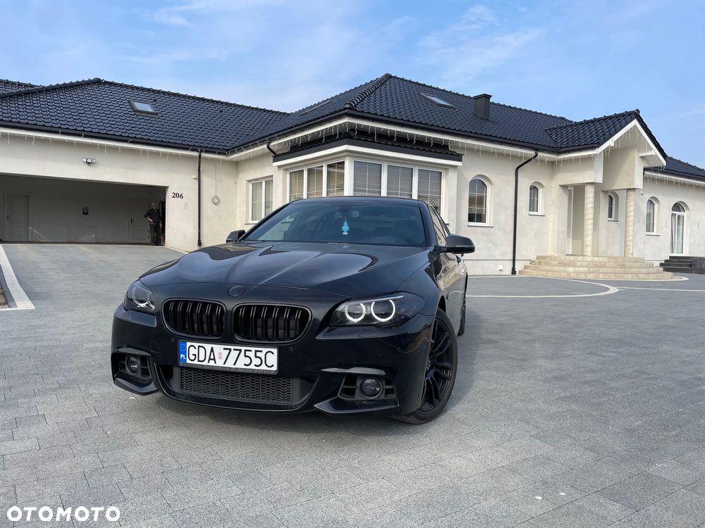 BMW Seria 5 528i xDrive Luxury Line - 2