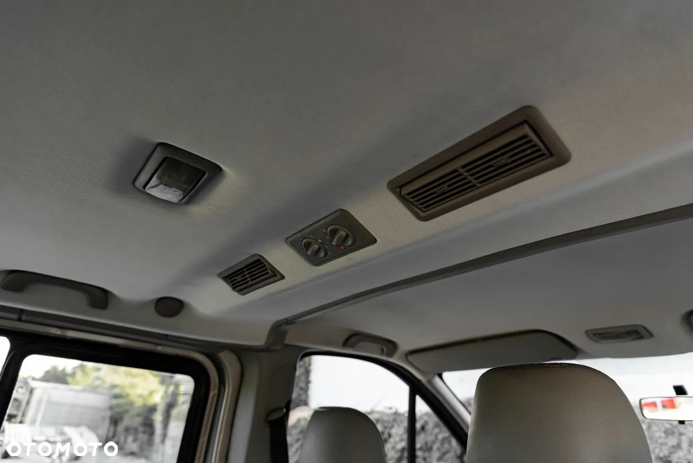Renault Trafic Passenger L2H1 Expression - 22