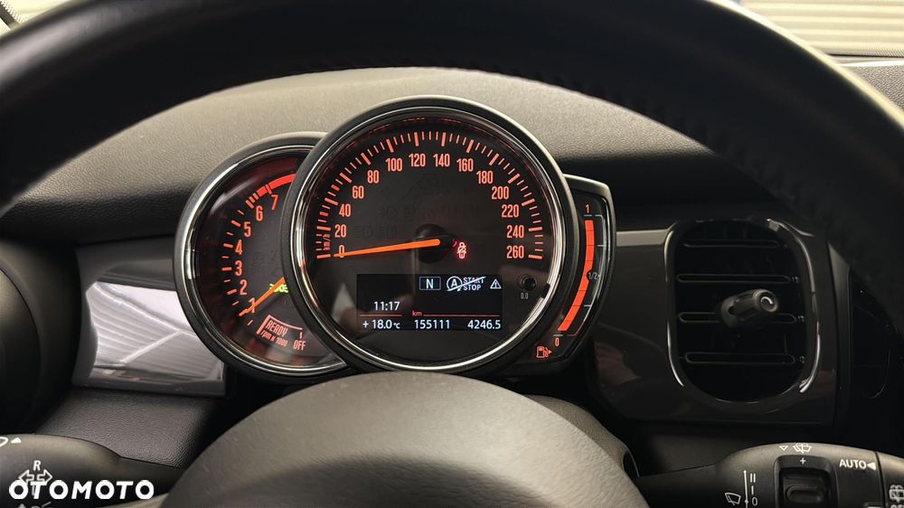 MINI Cooper Standard - 17