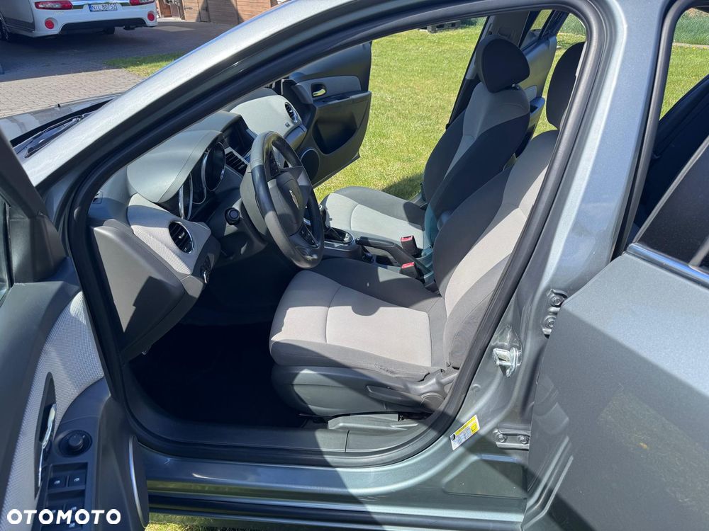 Chevrolet Cruze 2.0 LT - 10