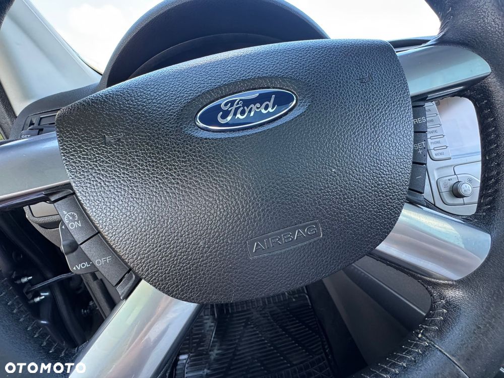 Ford Kuga 2.0 TDCi Titanium - 38
