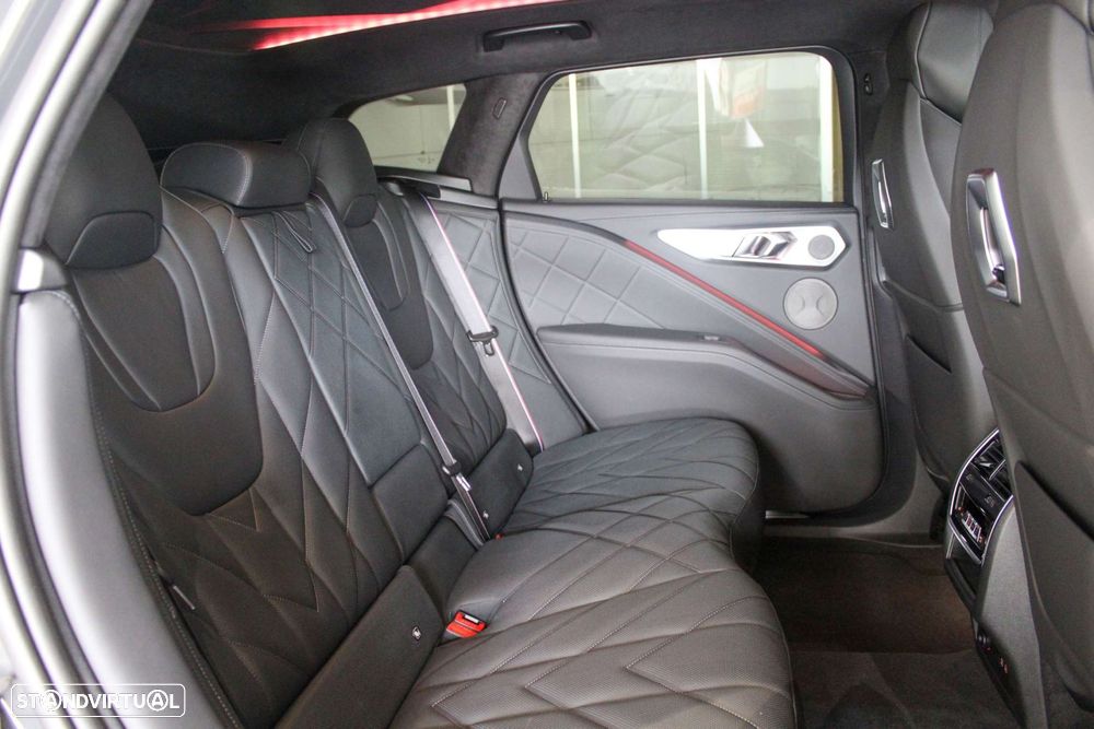 BMW XM - 20
