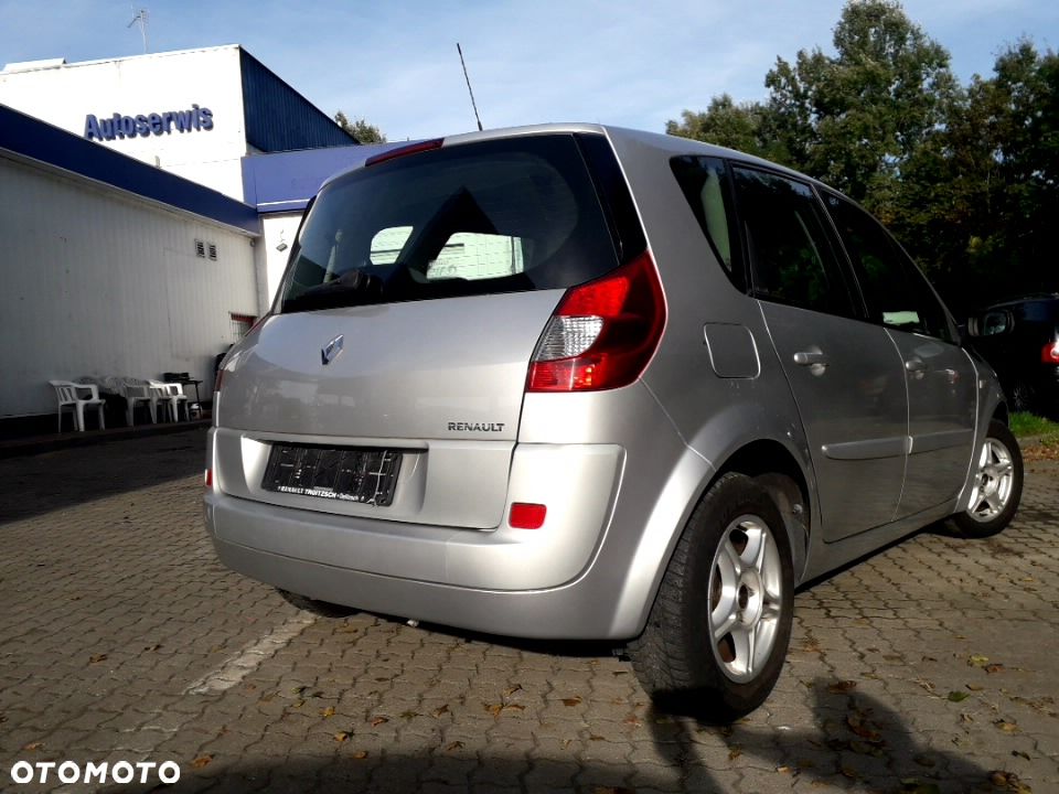 Renault Scenic 1.6 16V Confort Expression - 14