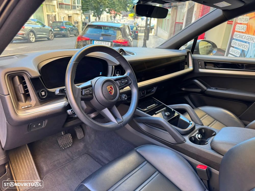 Porsche Cayenne Coupé E-Hybrid - 2