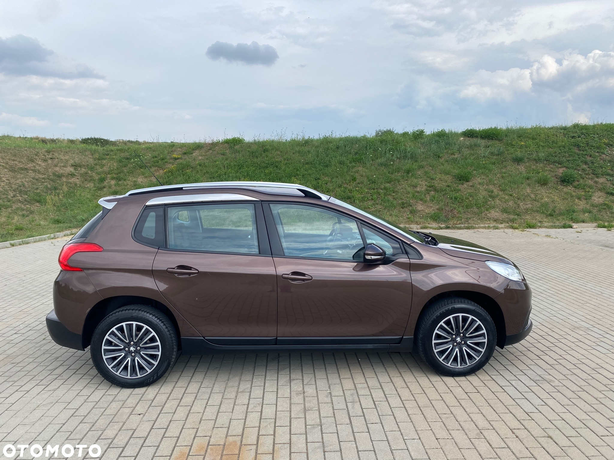 Peugeot 2008 PureTech 110 Stop&Start Black Edition - 36
