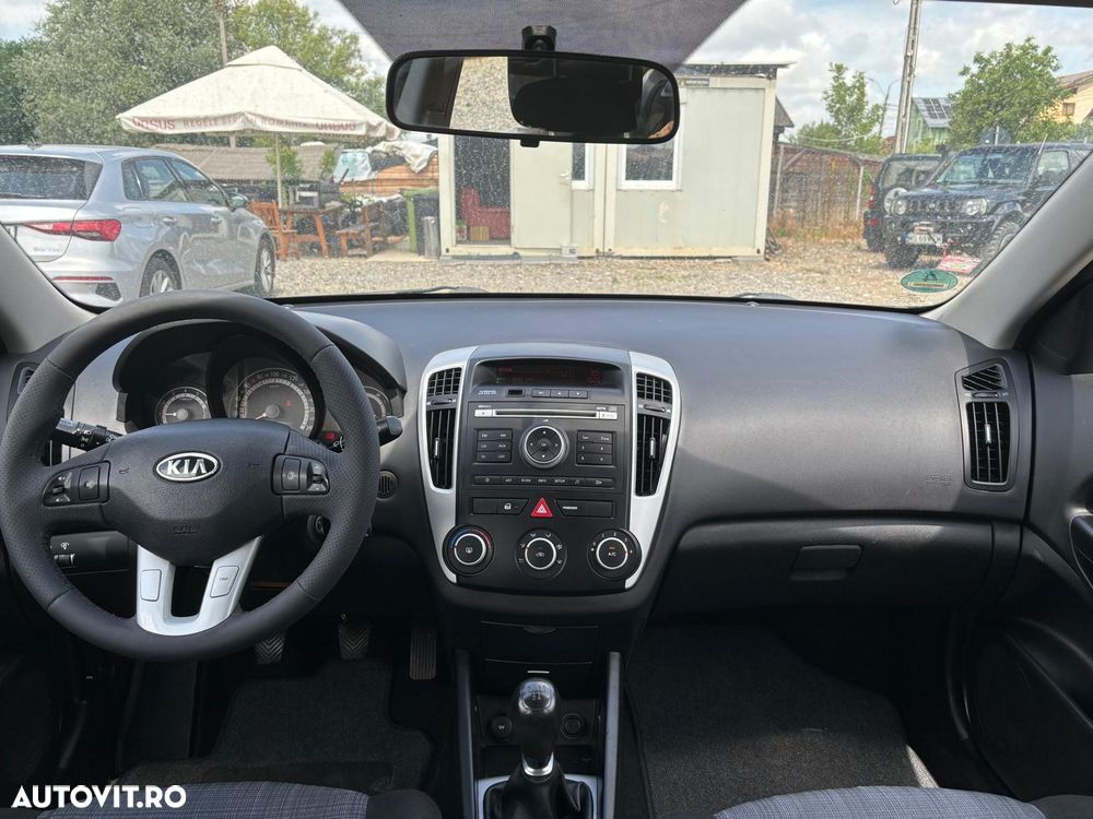 Kia Ceed 1.4 CVVT Attract - 13