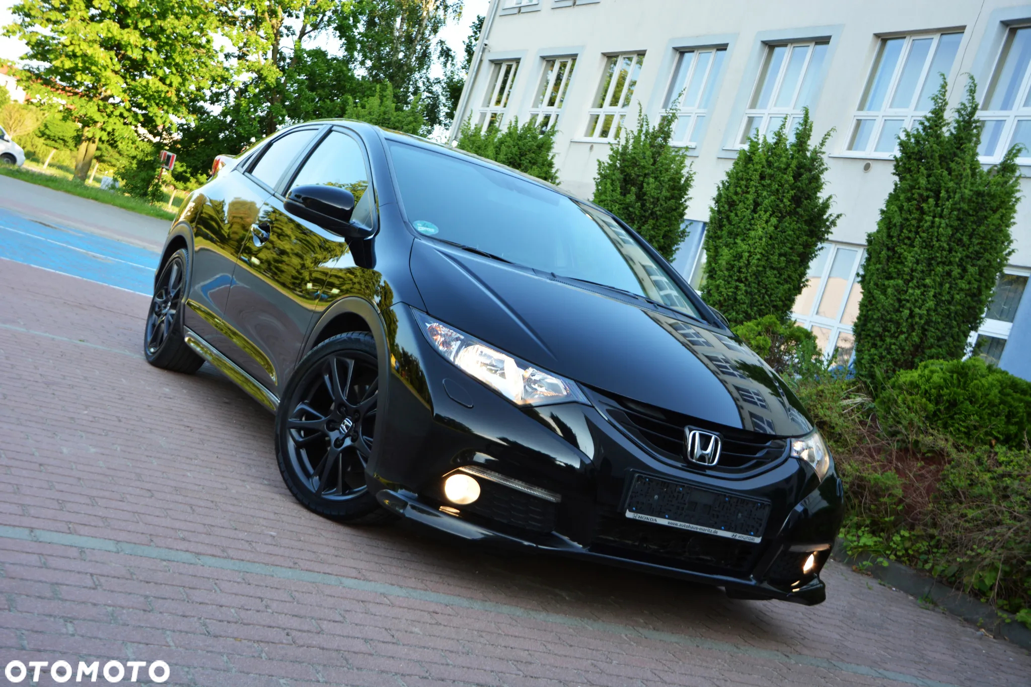 Honda Civic 1.8 i-VTEC Comfort Black Edition - 3