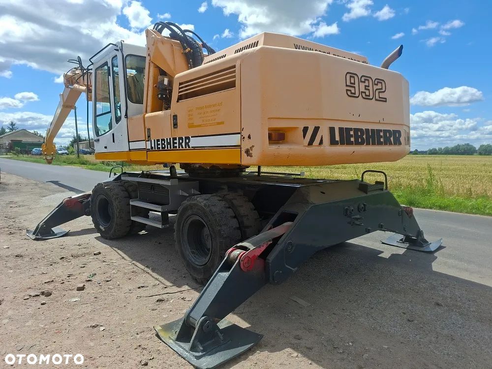 Liebherr A932 Litronic - 8