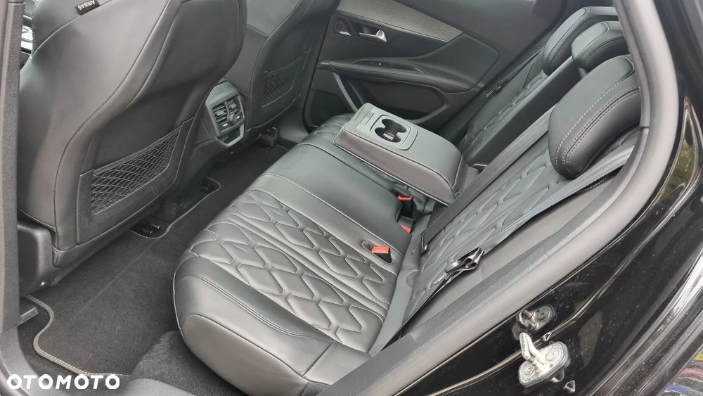 Peugeot 3008 BlueHDi 180 Stop & Start EAT8 Allure - 17