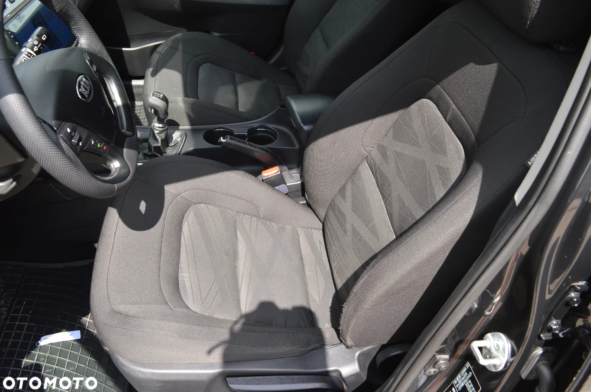 Kia Ceed 1.6 GDI Dream-Team Edition - 17