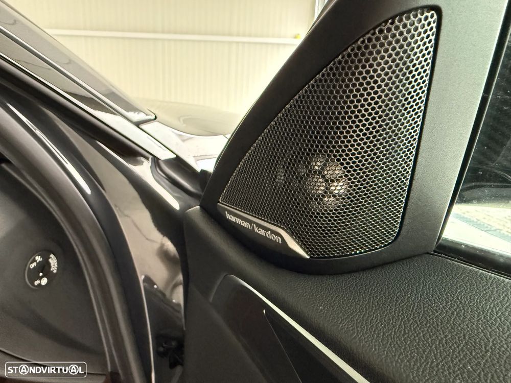 BMW M4 Competition Pack 50 anos M - 11