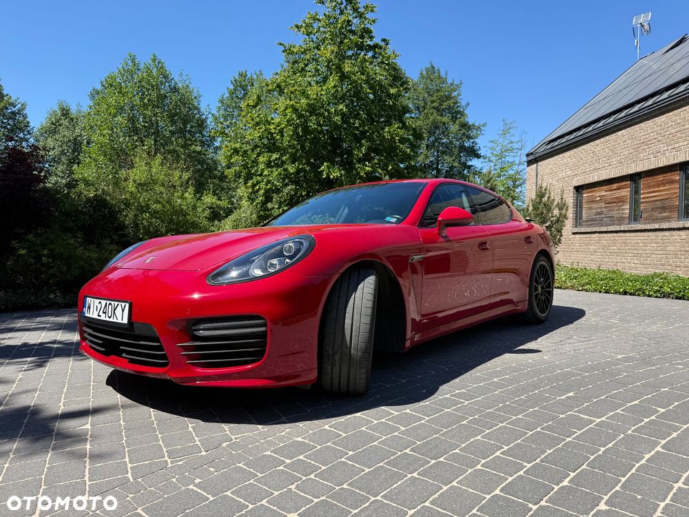 Porsche Panamera - 1
