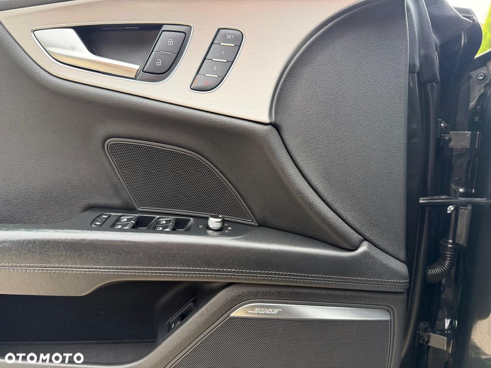 Audi A7 Sportback 3.0 TDI quattro S tronic sport selection - 19