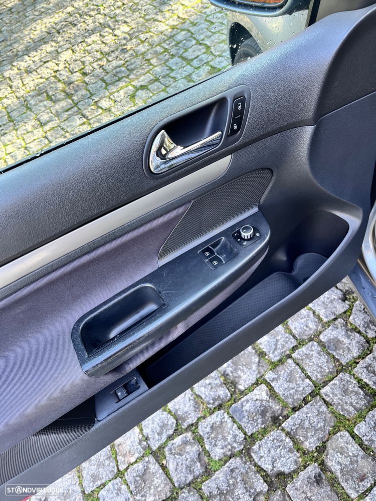 VW Golf 2.0 TDi Sport - 14