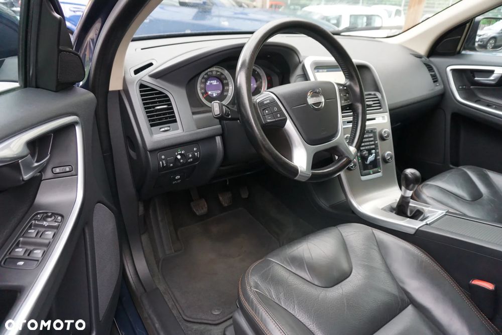 Volvo XC 60 D3 Momentum - 7
