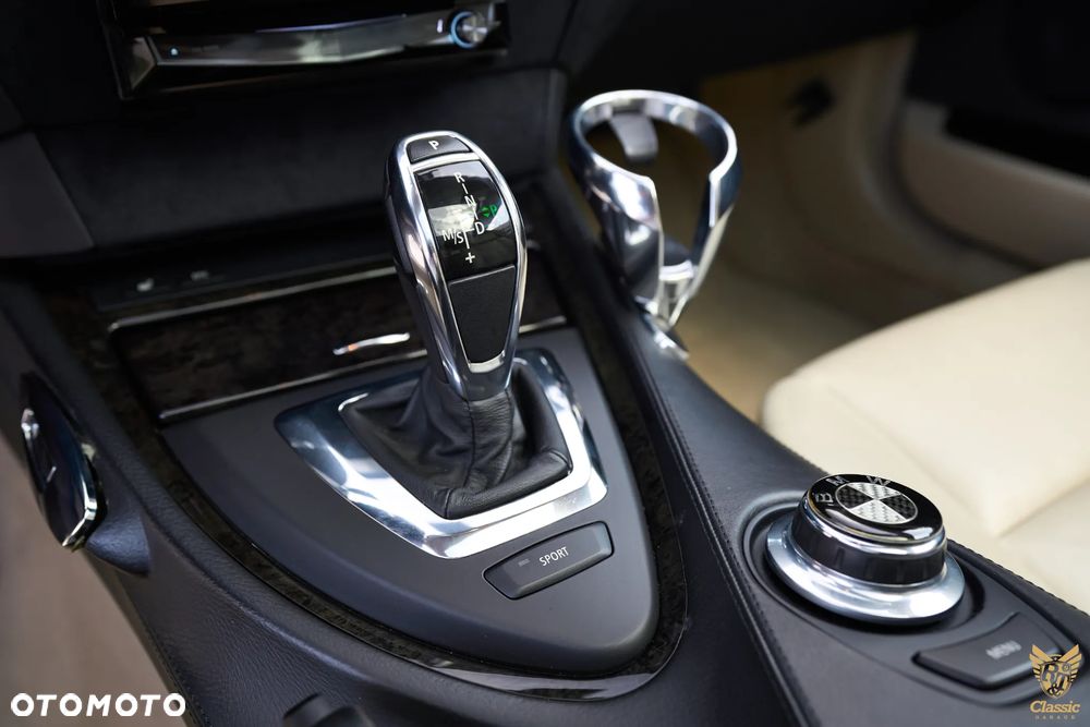 BMW Seria 6 650 i - 18