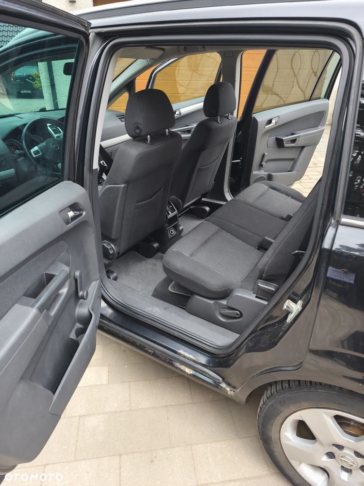 Opel Zafira - 11