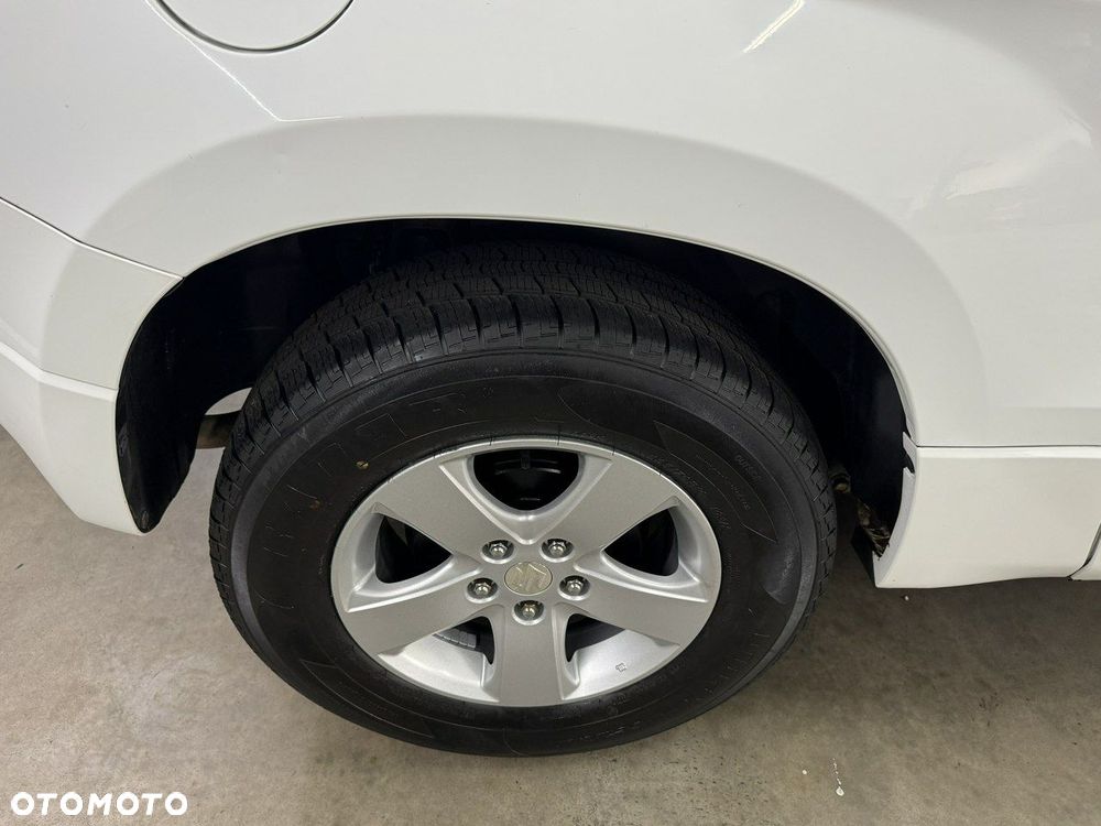 Suzuki Grand Vitara - 28