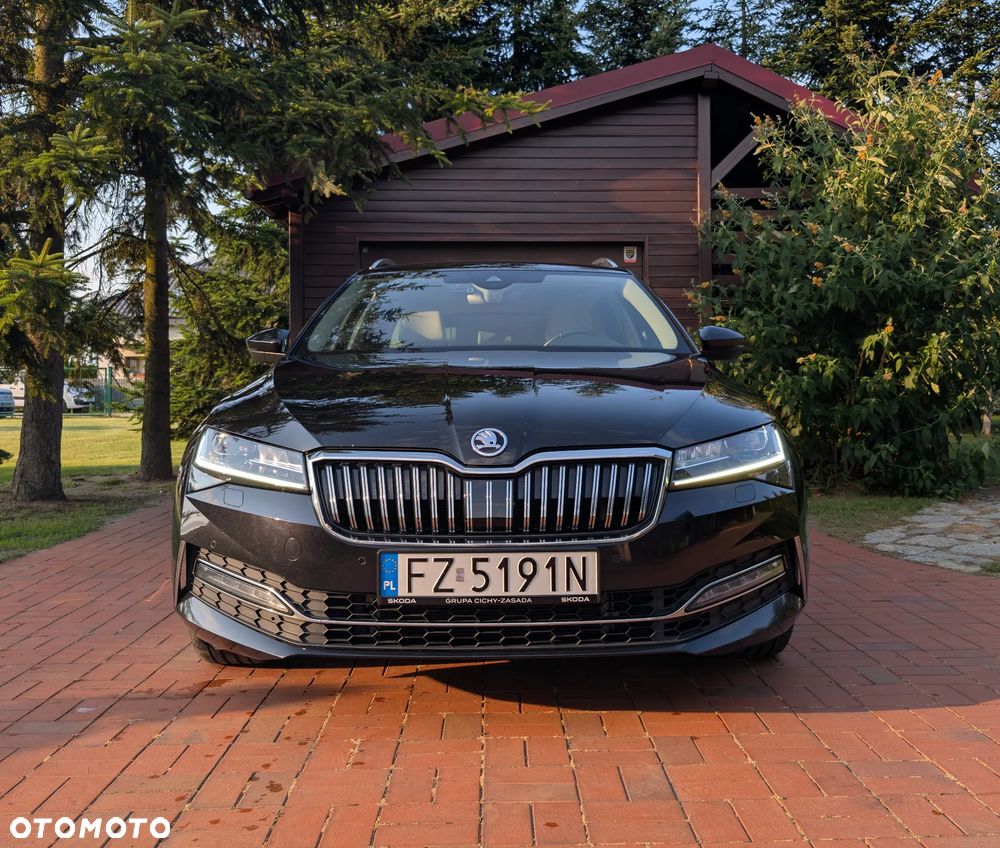 Skoda Superb 2.0 TSI 4x4 L&K DSG - 8