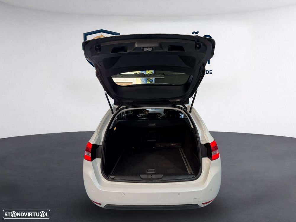 Peugeot 308 SW - 37