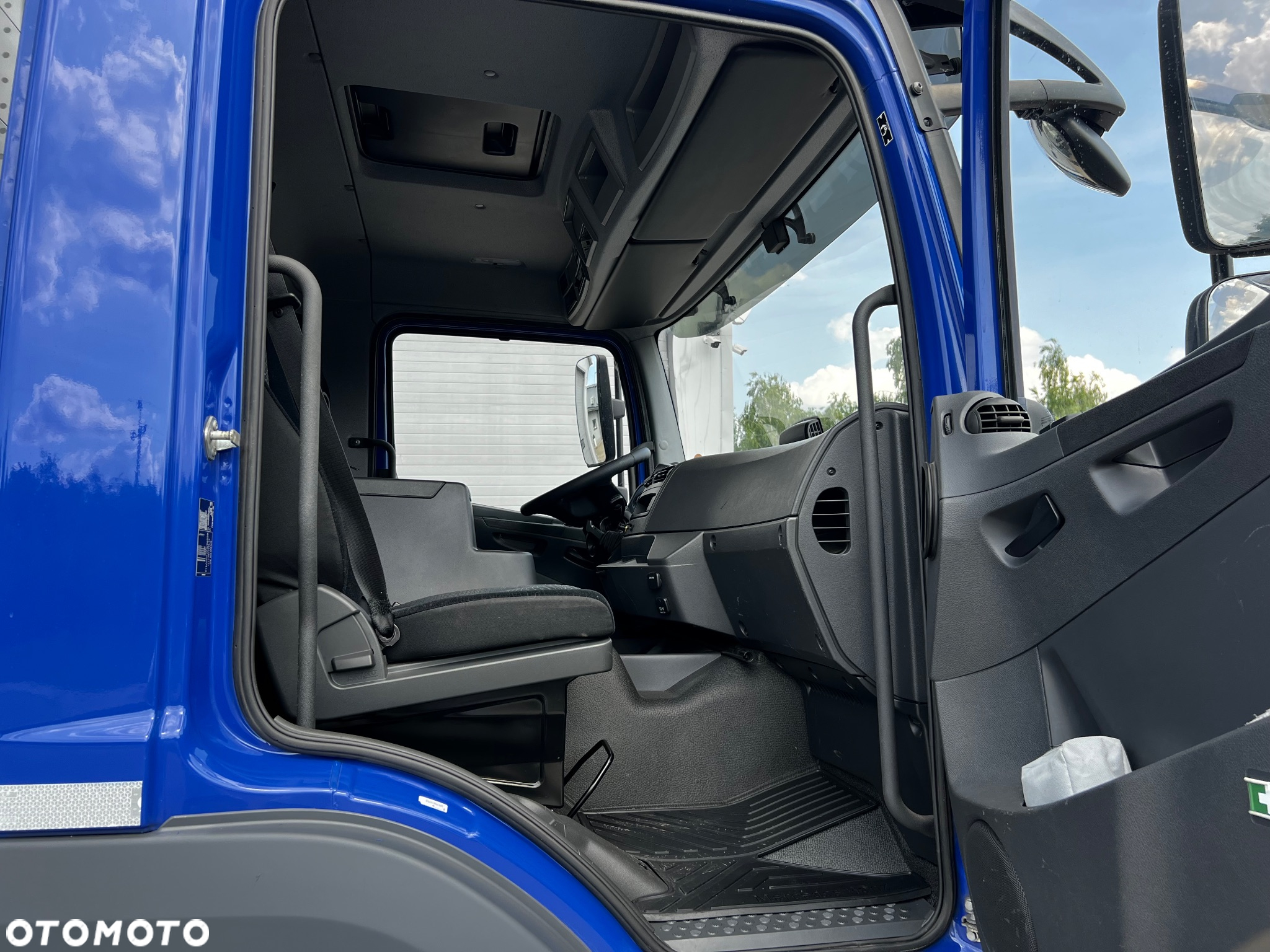 Mercedes-Benz ATEGO - 30