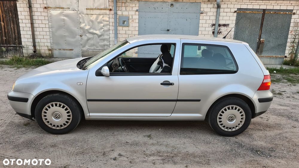 Volkswagen Golf 1.4 Comfortline - 6