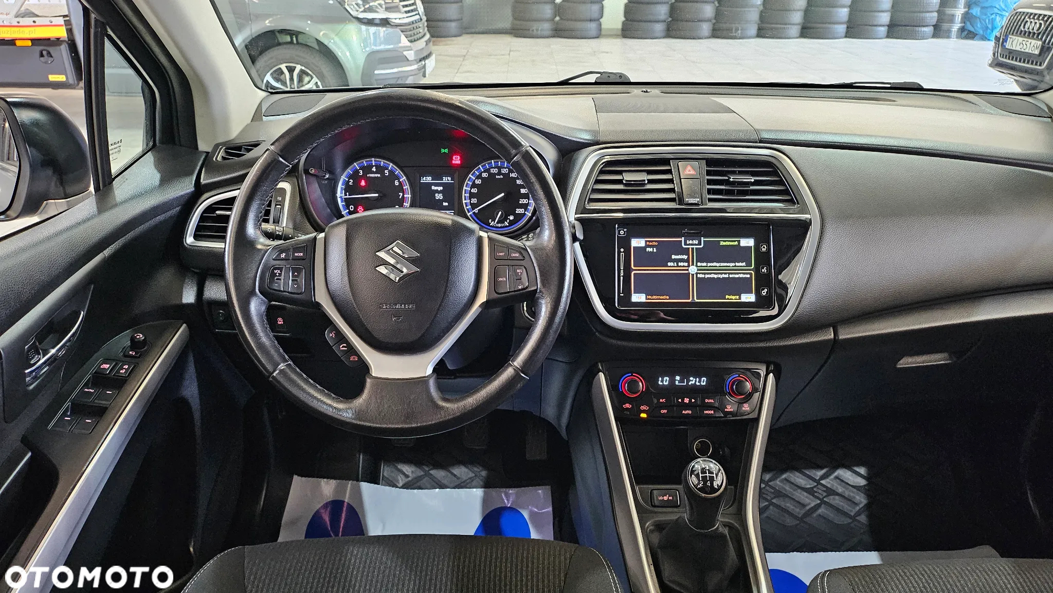 Suzuki SX4 S-Cross 1.0 T Premium - 26