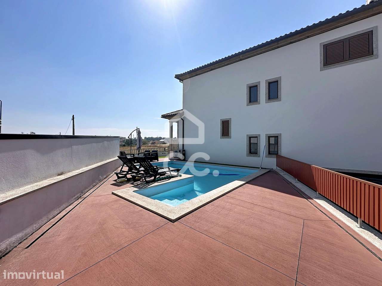 Moradia T4 com Acabamentos Premium, 4 Frentes e Vistas Deslumbrantes s - Grande imagem: 3/27