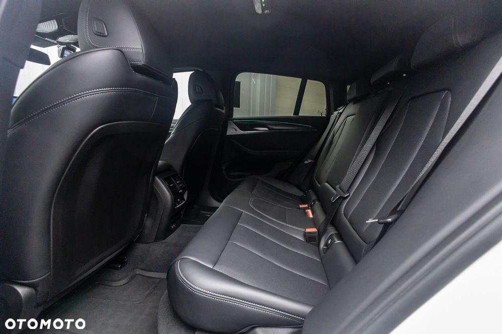 BMW X4 xDrive20i sport - 29
