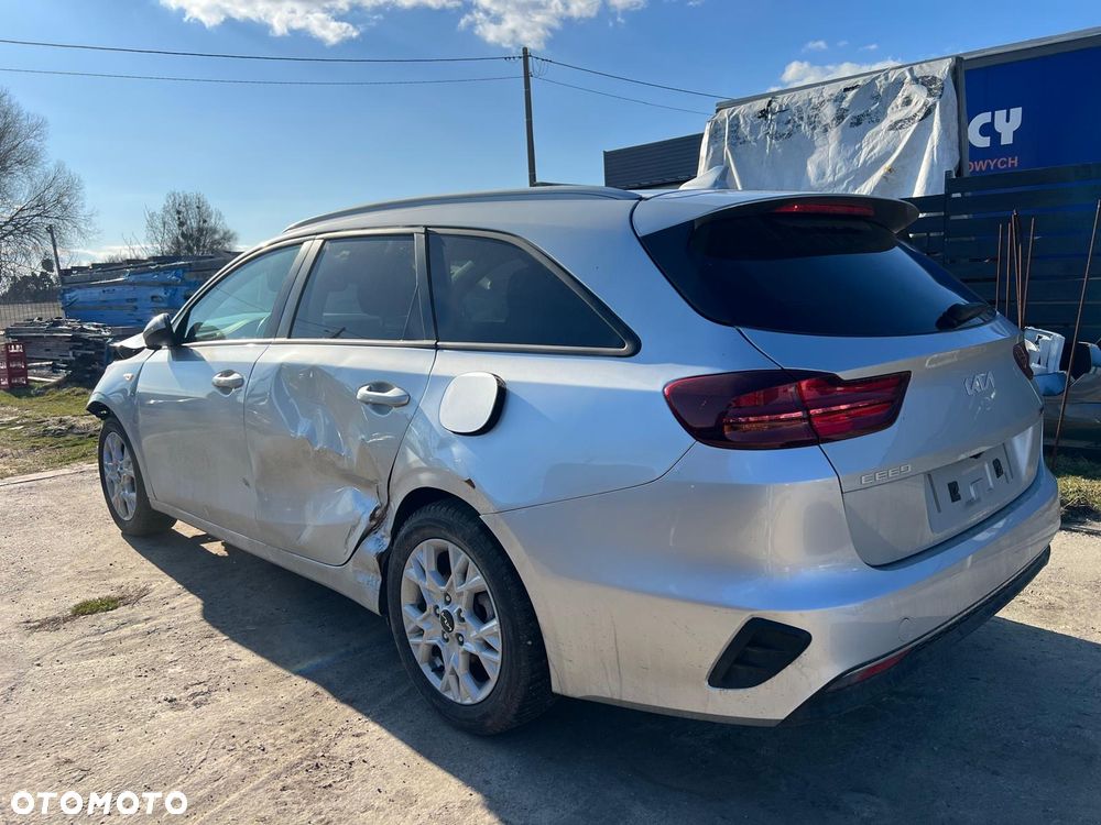 Kia Ceed - 5