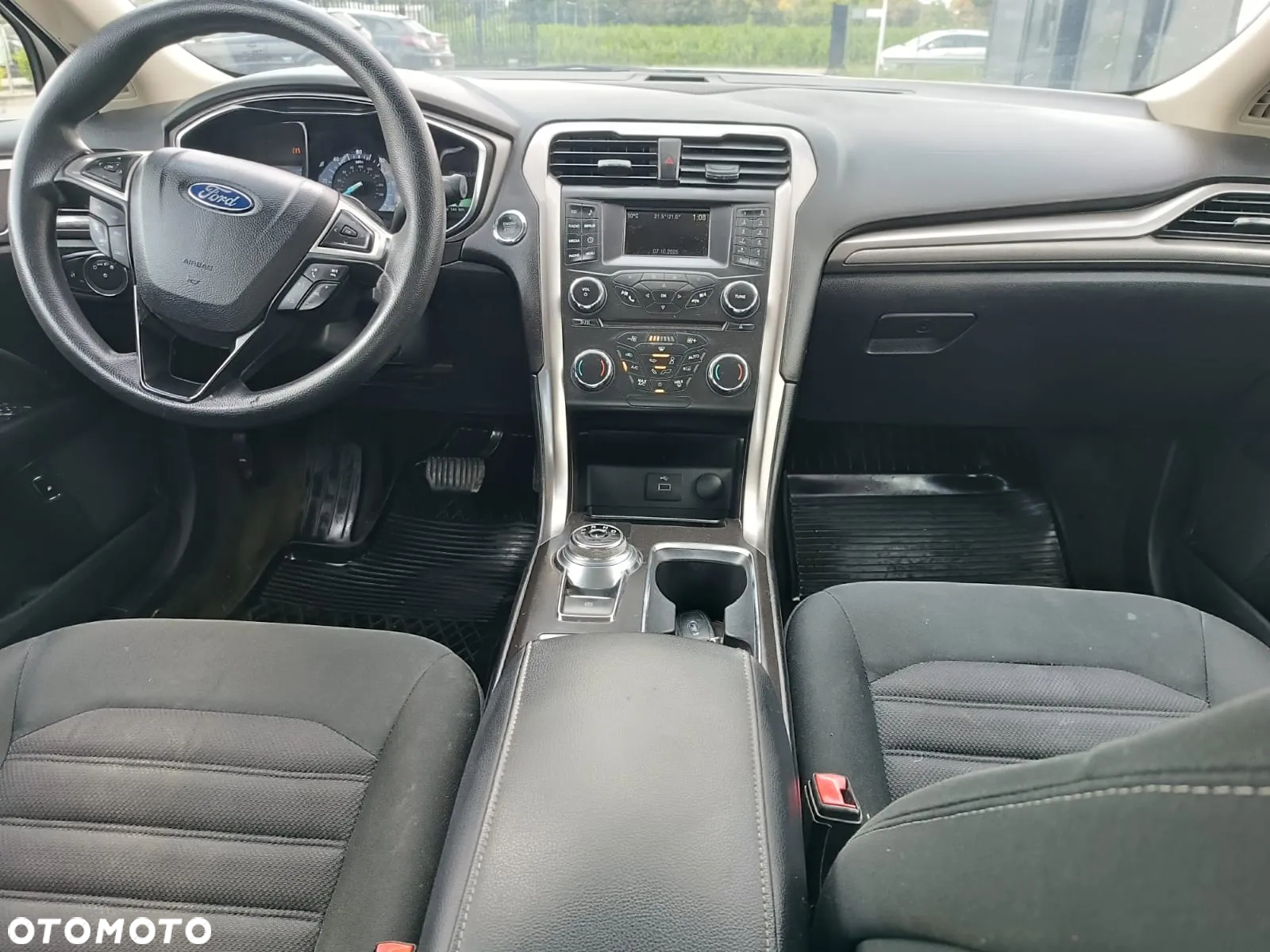 Ford Fusion - 12