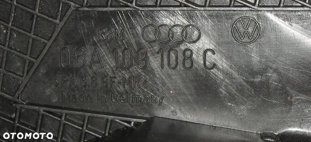 osłona obudowa rozrządu AUDI A4 A3 GOLF 1.8 1.8T 06A109108C - 2